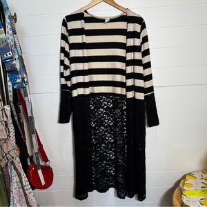 The Ray stripe and lace duster size medium